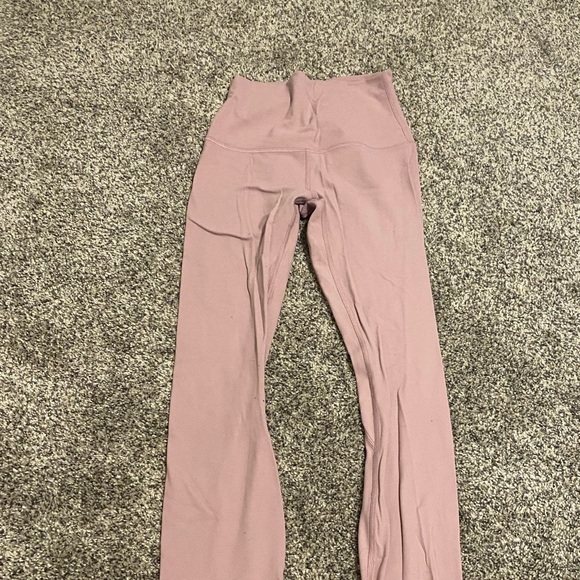 sold|||| LULULEMON LEGGINGS CLEAN OUT!!!! - Picture 9 of 10